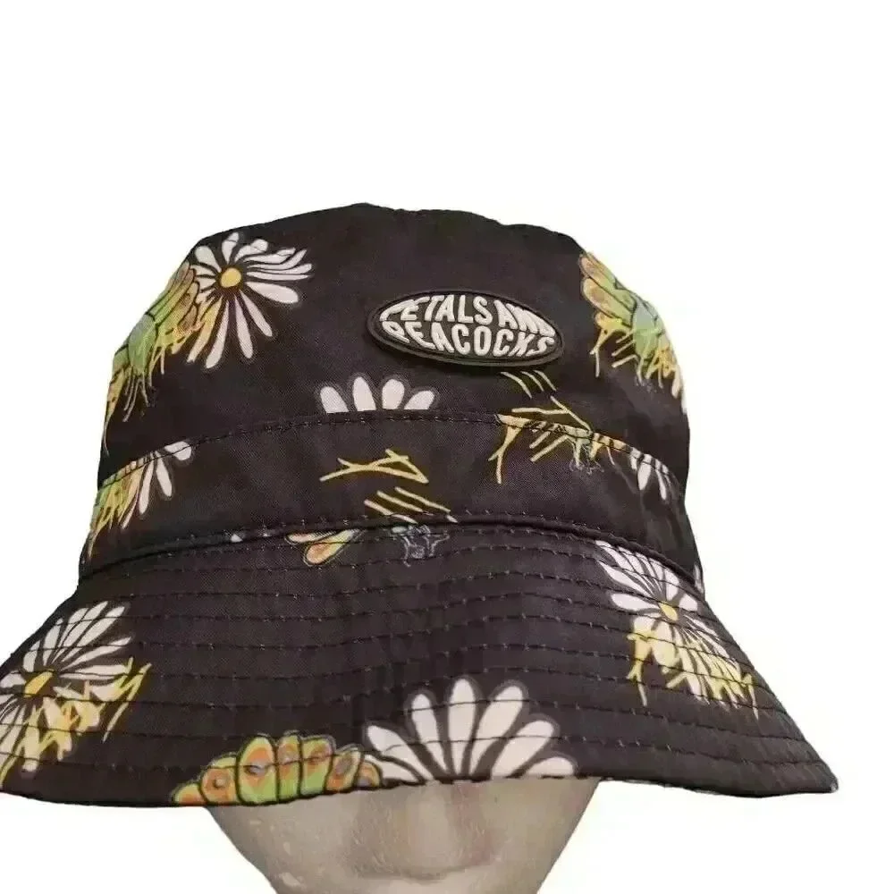 Petals & Peacocks Women's Black w Daisies & Peacocks Print Poly Bucket Hat